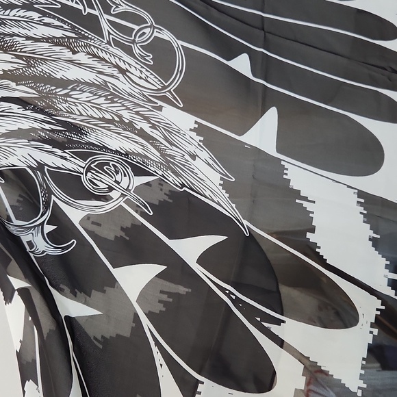 Butterfly Cape - Picture 4 of 5